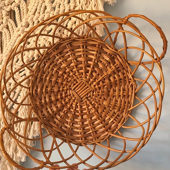 Vintage Other - Vtg wicker fruit basket